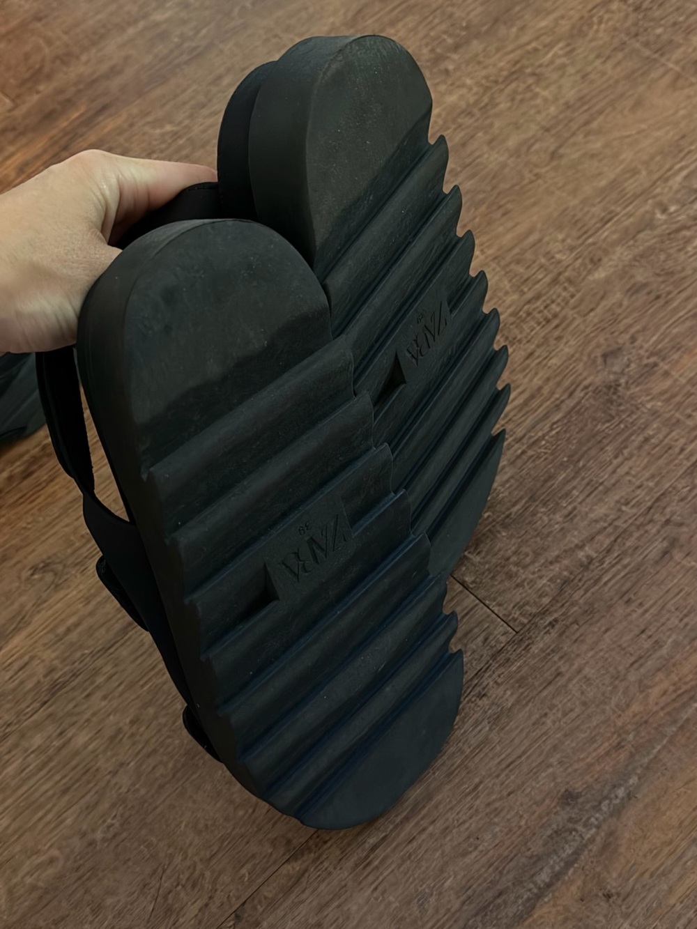 Zara Black Strappy Platform Sandals - Picture 5 of 8